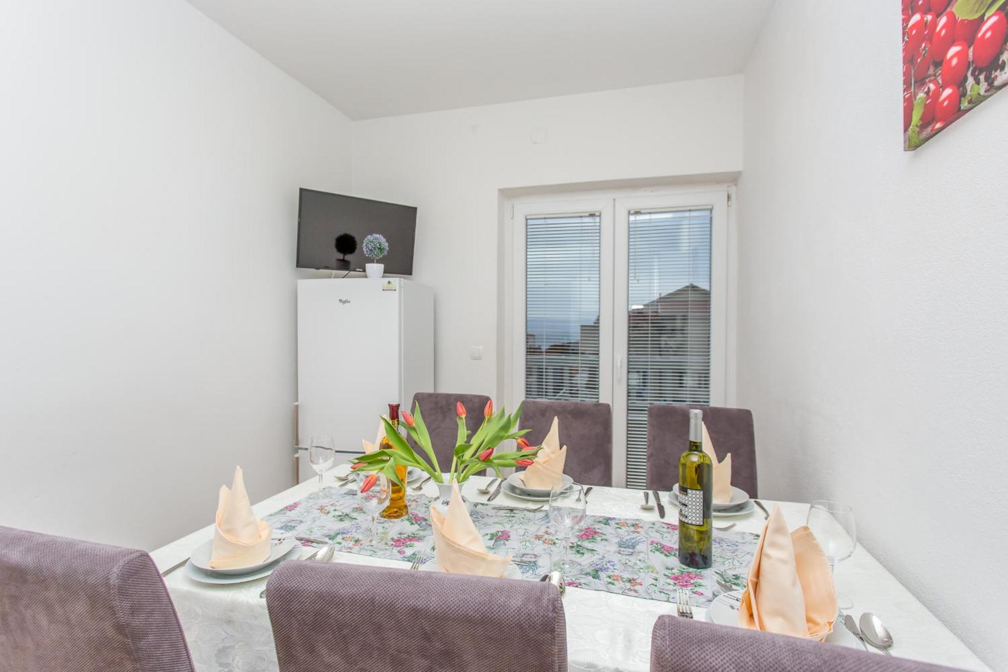 Apartments Grepo Sljeme Макарска Стая снимка